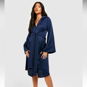 NWT SZ 16 maternity Boohoo Midnight Blue navy Satin button down midi dress